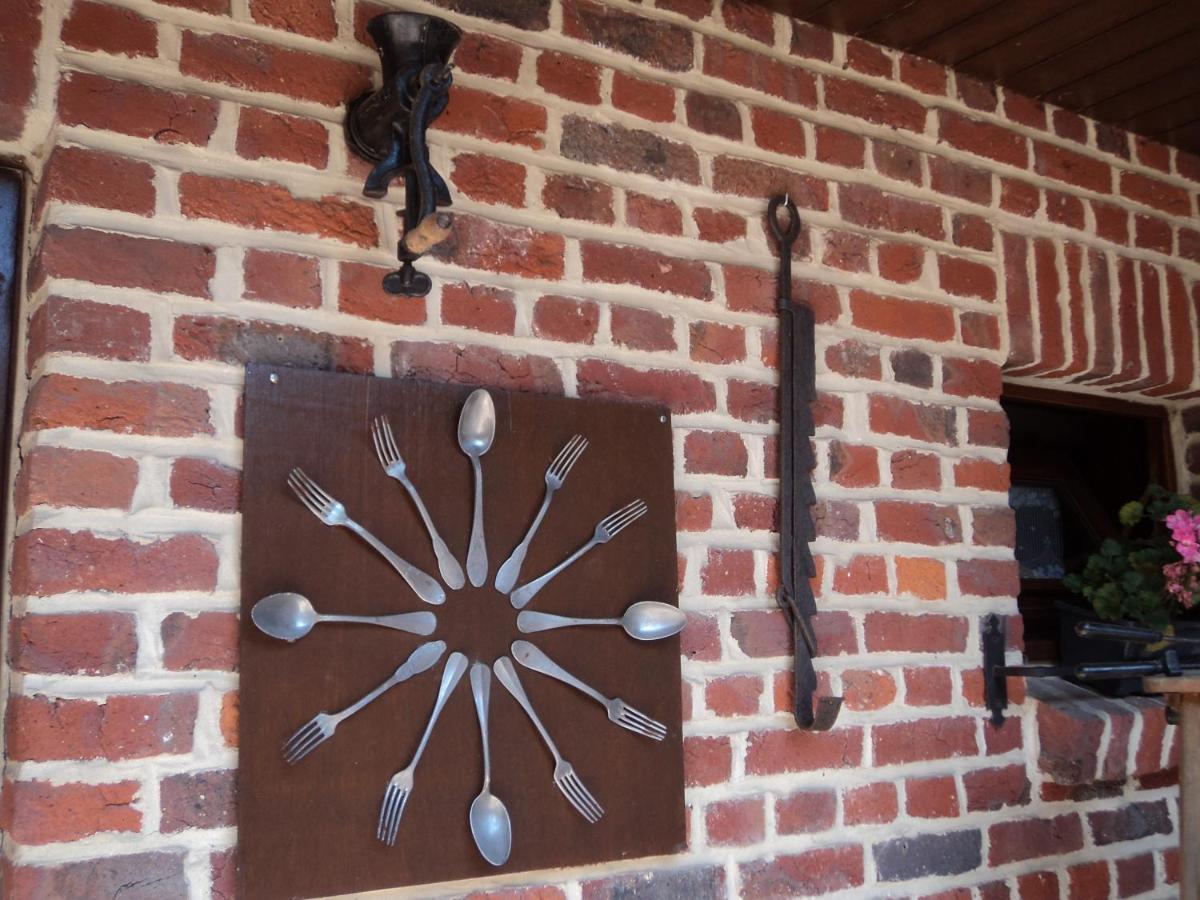 Bed and Breakfast Chez Julie Beaucamps-Ligny Exterior foto